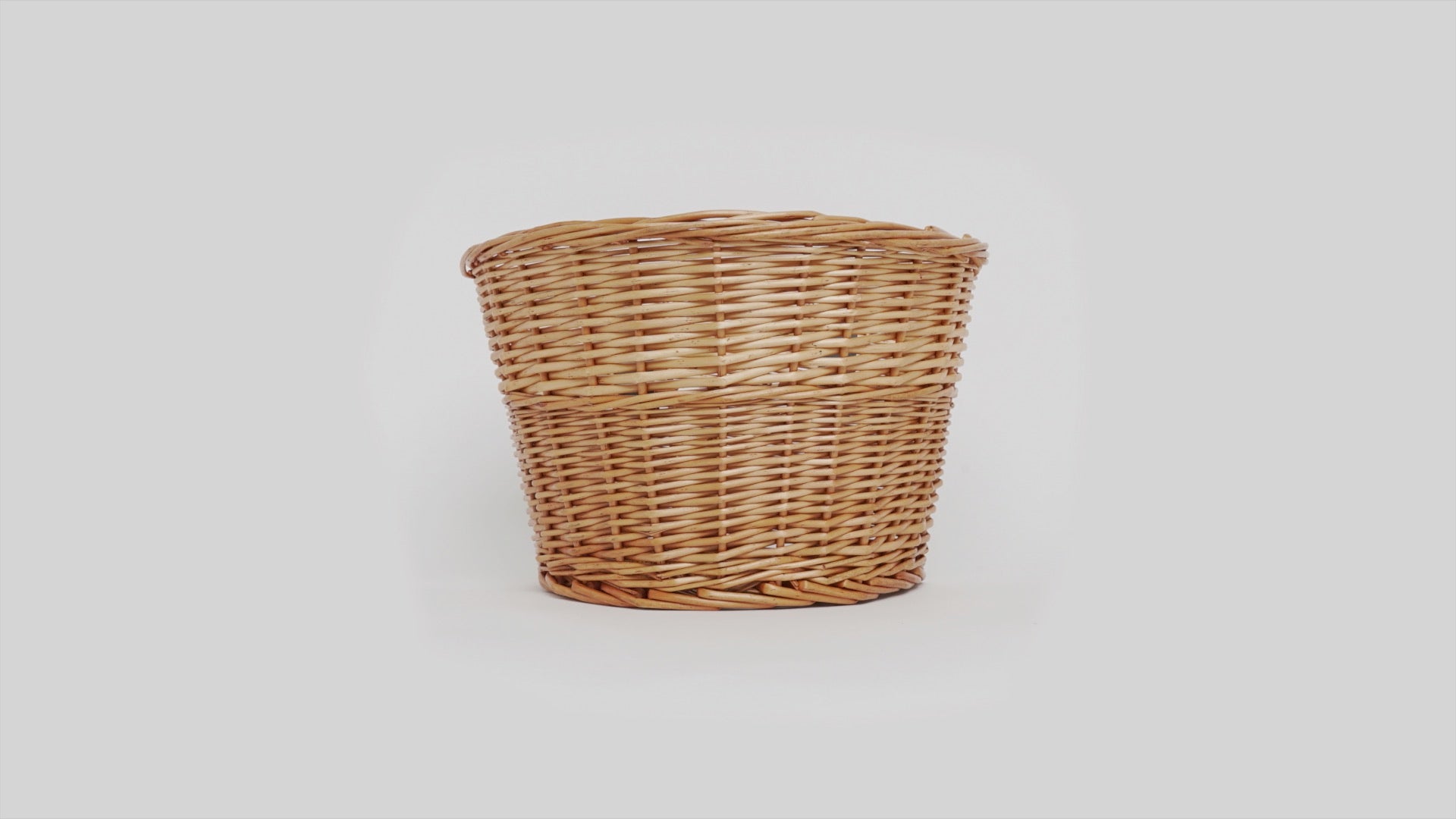 Classic Willow Front Basket